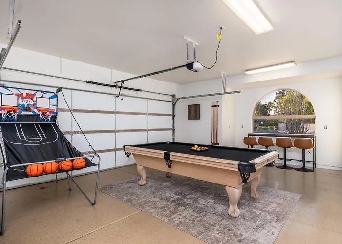 Millionminiresortwaterslidepickleballgolfspa Holiday home *